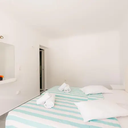 Paradise 2* Paradise Beach (Mykonos)